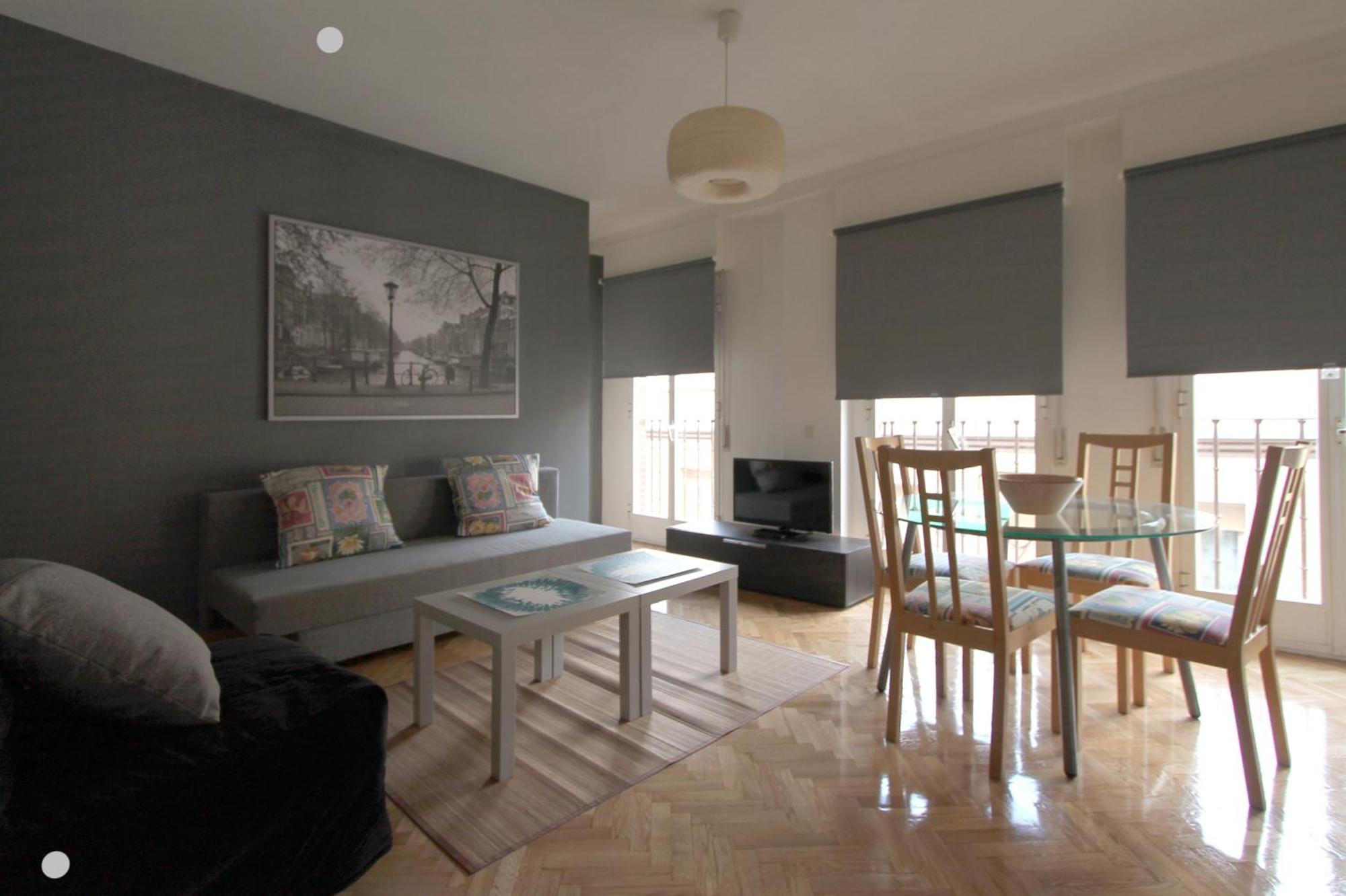 Apartamentos Goyescas Deco มาดริด ภายนอก รูปภาพ