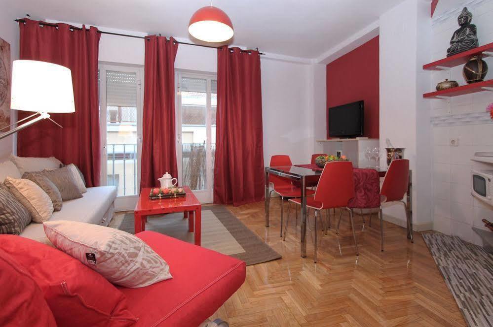 Apartamentos Goyescas Deco มาดริด ภายนอก รูปภาพ