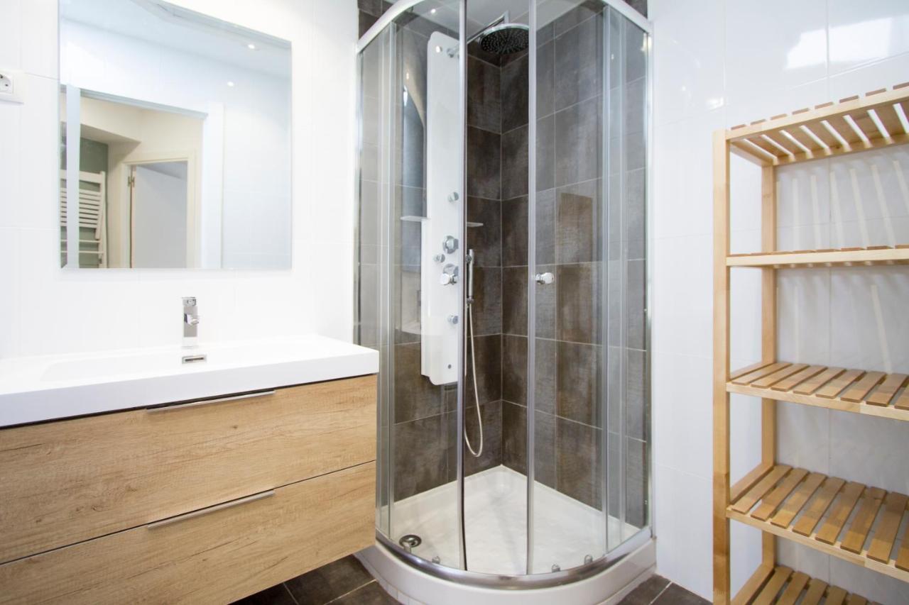 Apartamentos Goyescas Deco มาดริด ภายนอก รูปภาพ